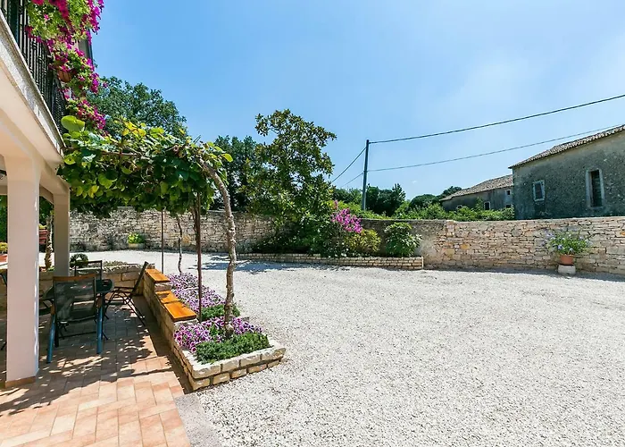 Ninas - Free Wine&spirit Tasting Apartman *